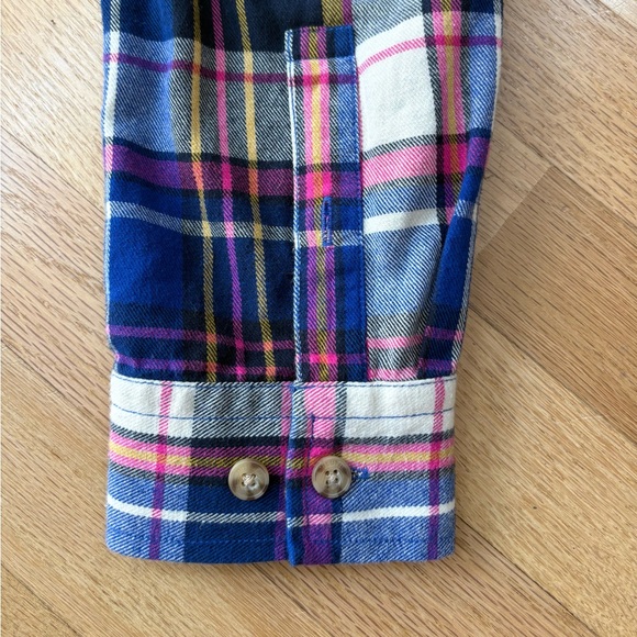 Duluth Trading Co Button Up Plaid Flannel Shirt Size Large Excellent Condition - Picture 7 of 9